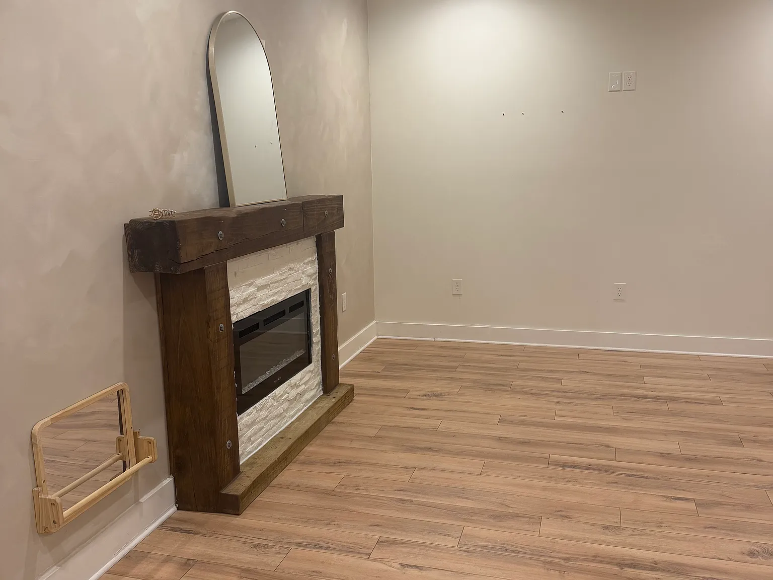 2 bed, 908 sqft, $1,700 — Photo 4