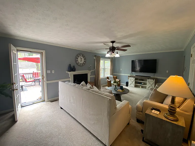 205 Fischer Dr — Photo 7