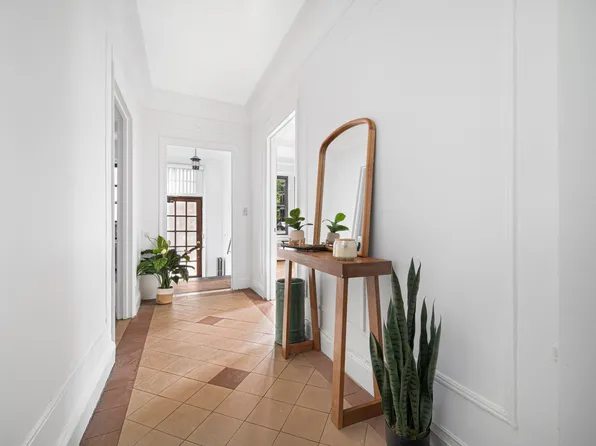 90 8th Avenue image 3 of 8