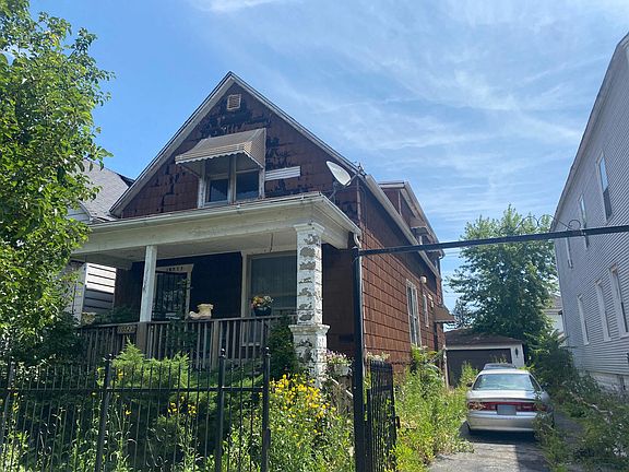3rd image of 10523 S Edbrooke Ave