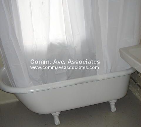 3rd image of 60 Woodstock Ave APT 17
