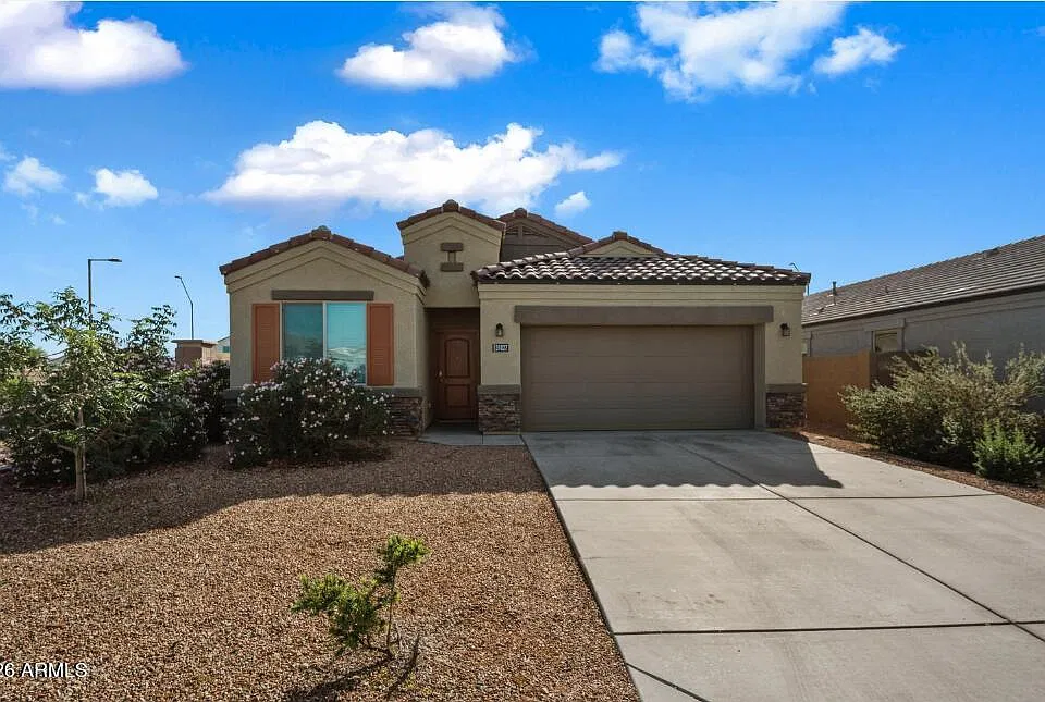 31027 W Mulberry Dr