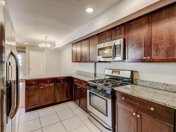 1712 Light St, Baltimore, MD 21230
