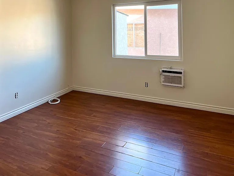 1613 S Sultana Ave #B — Photo 5