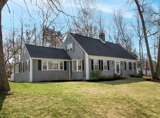 39 Acorn St, Scituate, MA 02066