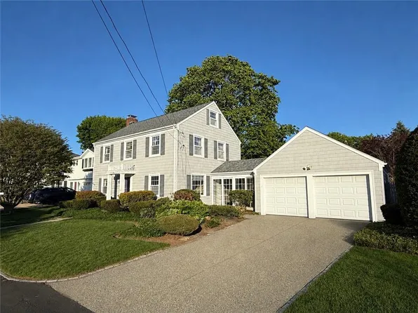 7 Beech Tree Rd E, Rumford, RI 02916