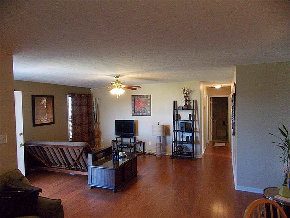 4th image of 466 Pisces Ave
