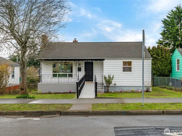 13856 37th Avenue S, Tukwila, WA 98168