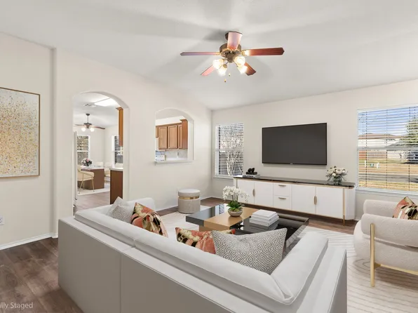 10148 Barton Creek Dr, Waco, TX 76708