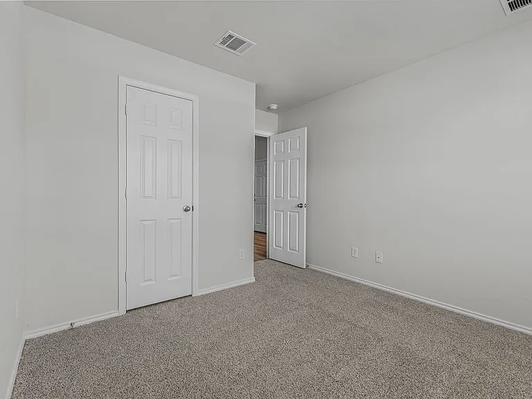 4011 Baerlon Cv — Photo 23