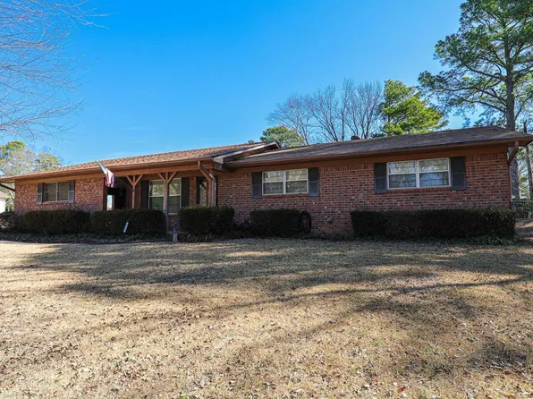 521 Houston Dr, Benton, AR 72015