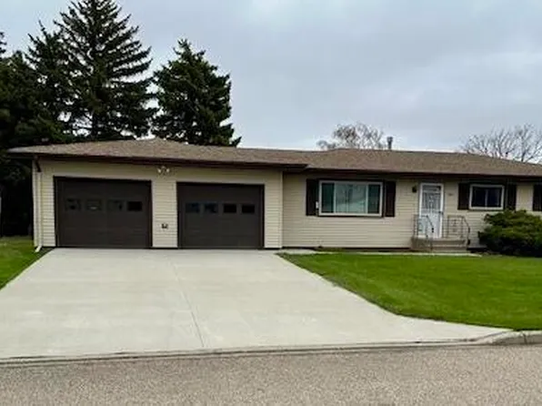302 Kennedy St, Underwood, ND 58576