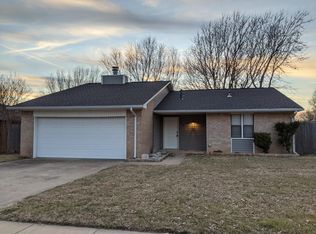 604 Springwood St, Norman, OK 73072
