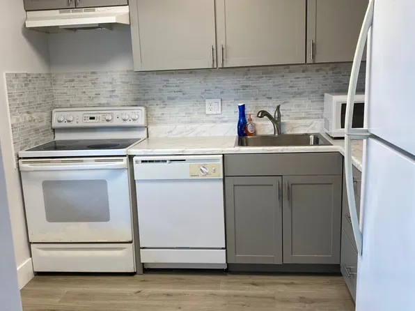 19 Abbey Ln, Delray Beach, FL