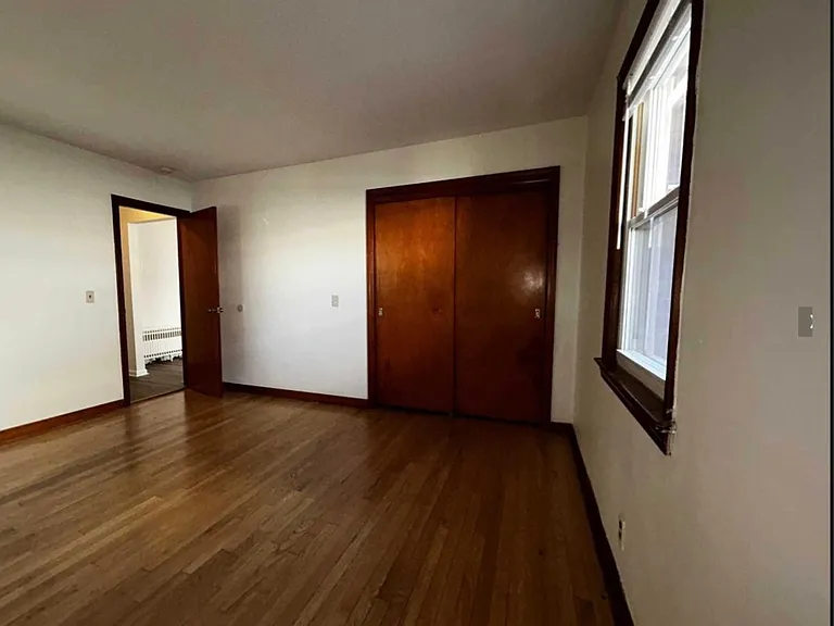 34 Burns Ave #1 — Photo 3