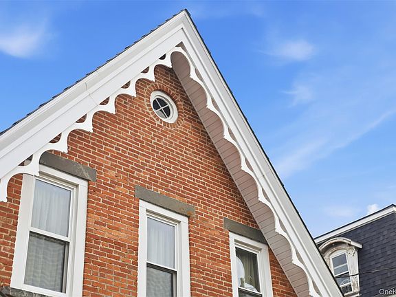 3rd image of 16 Elizabeth Street