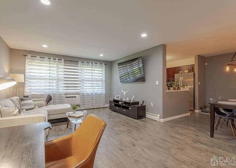 24 Woodedge Ave APT 2, Edison, NJ 08817 Zillow