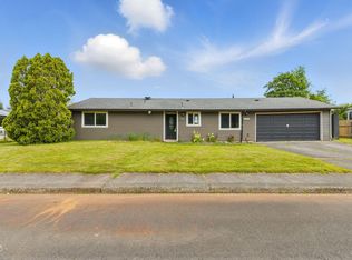 573 SW Harbor Pl, Warrenton, OR 97146