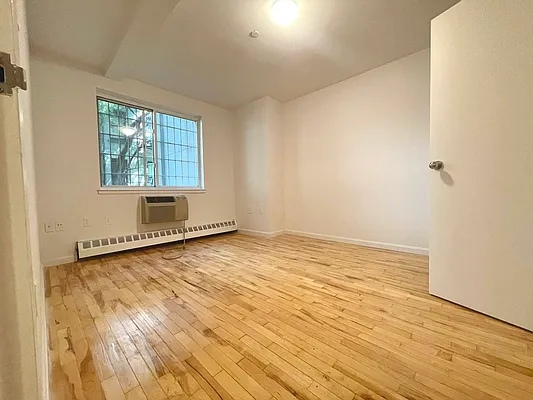 Rented by The Downtown LLC | media 23