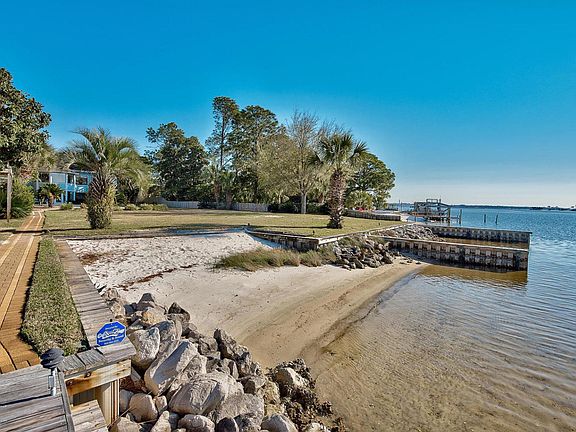5th image of 225 Beachview Dr NE