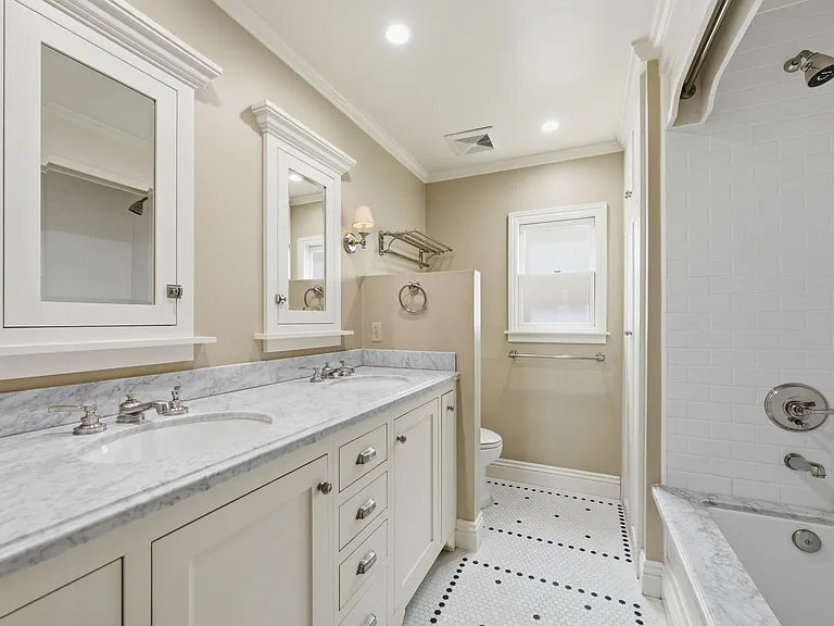 1520 Miramar Dr — Photo 8