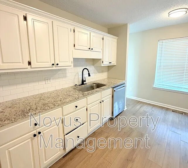 177 Melleray Ct — Photo 9
