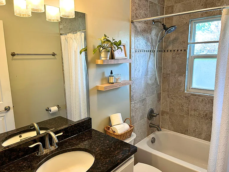 Main bathroom