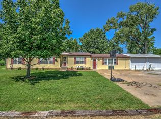 12181 N 3980th Rd, Dewey, OK 74029