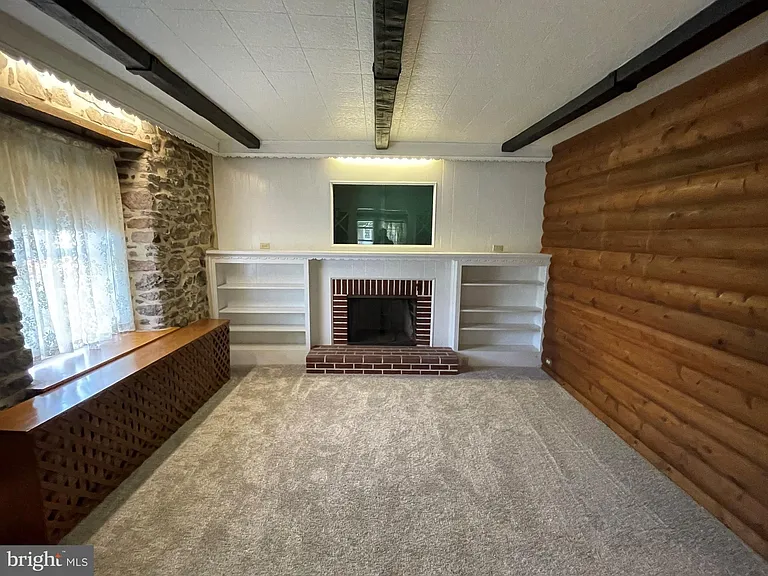 2080 Milford Square Pike — Photo 6
