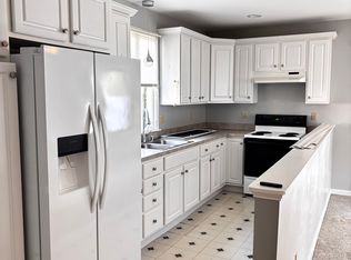 (Undisclosed Address), Lowell, MA 01854