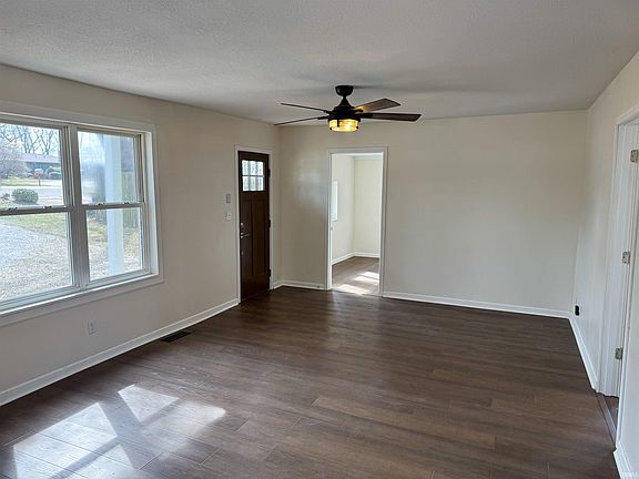 2nd image of 1420 Kimmell Rd