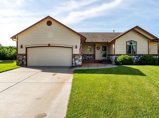 2707 E Keys Ct, Derby, KS 67037