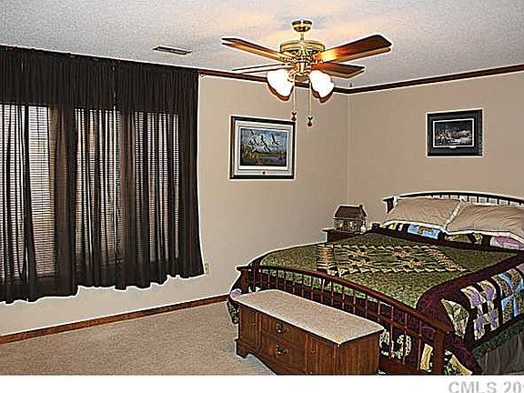 2nd image of 1431 Rivermont Dr