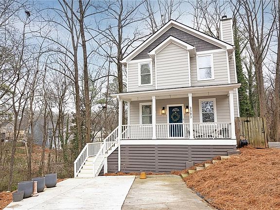 3rd image of 2383 Bernard Rd NW