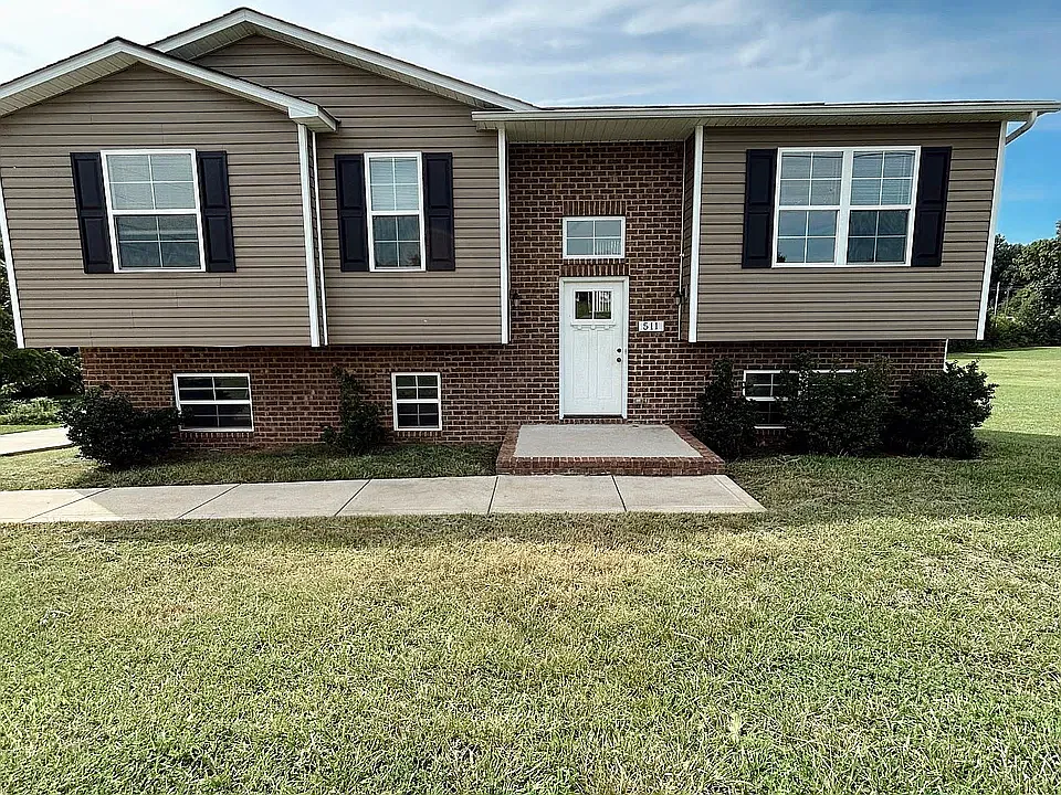 511 Holladay Rd