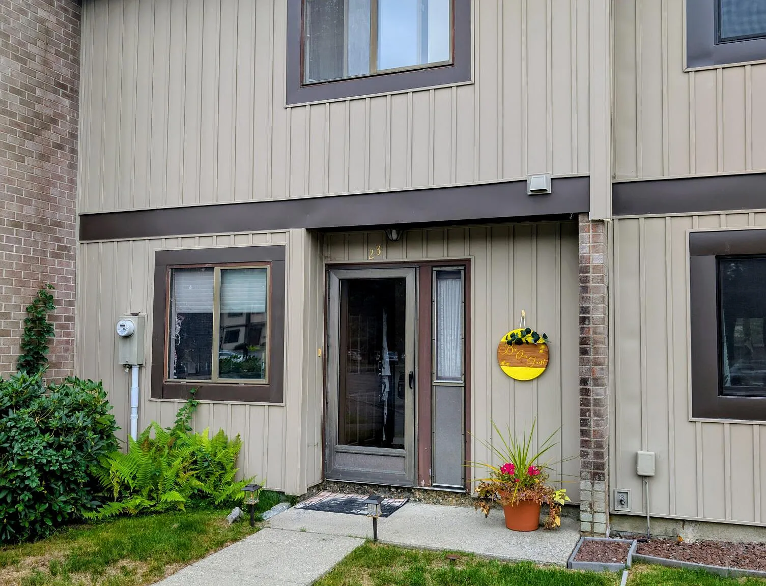 2 bed, 1.5 bath, 1064 sqft, $1,600 — Photo 1