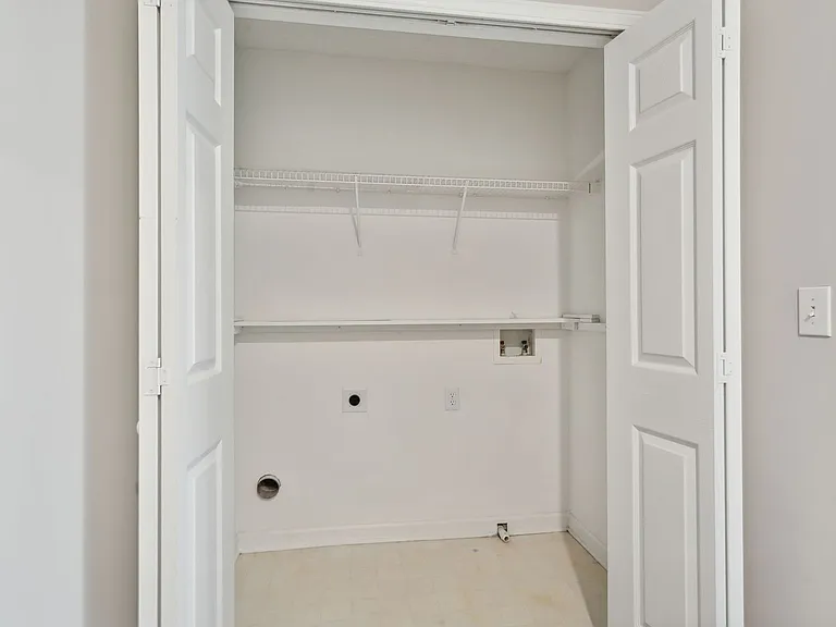 372 Azalea Cir — Photo 21