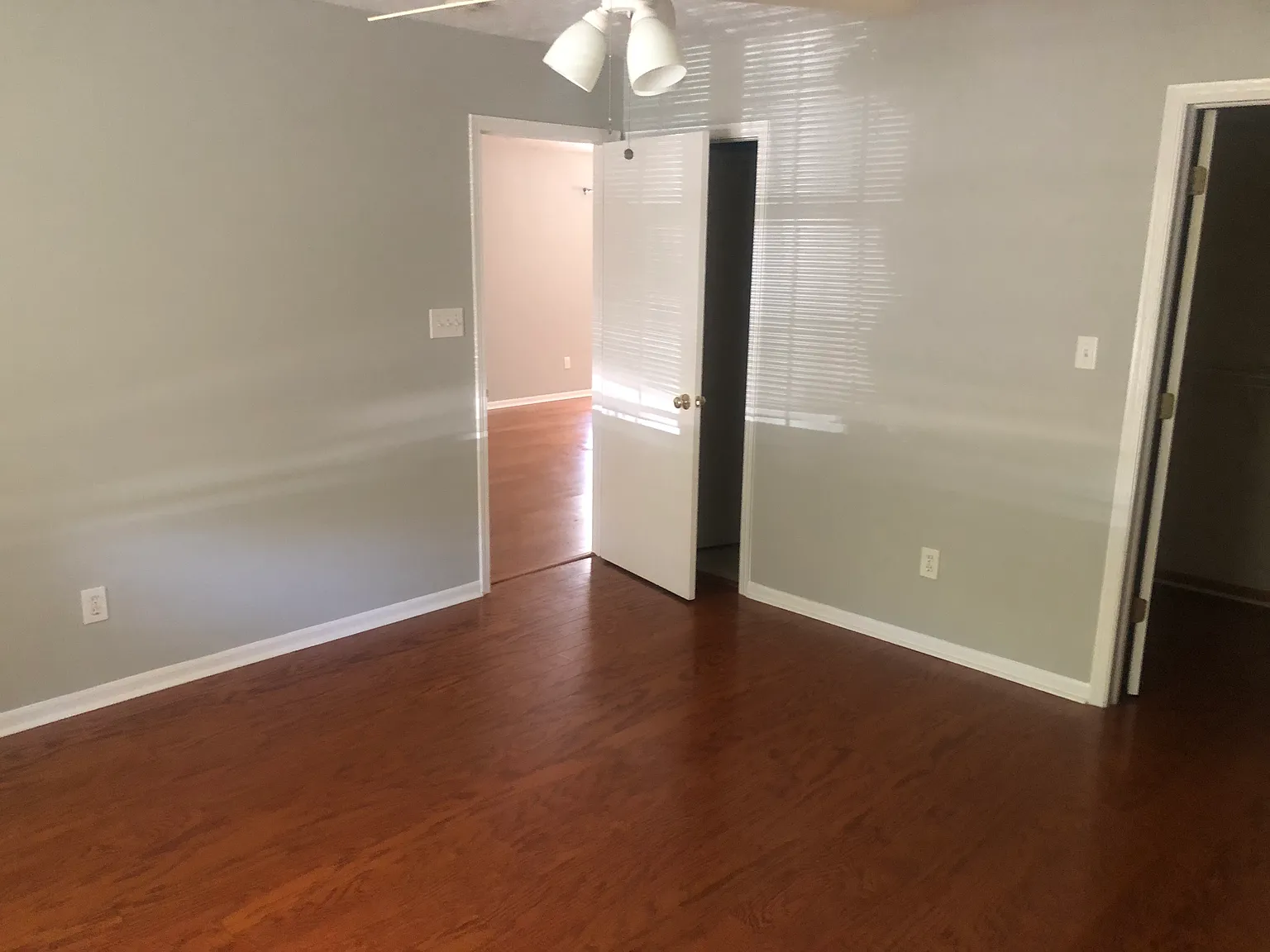 3 bed, 1250 sqft, $1,750 — Photo 4