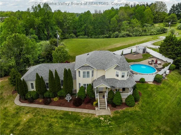 376 Spanoaks Dr, Milton, WV 25541