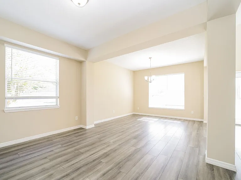 731 E Red House Branch Rd — Photo 8