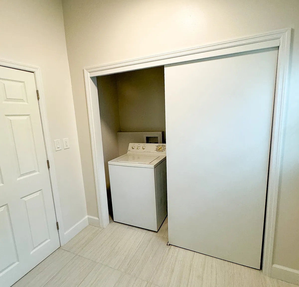 6312 S Clark Ave — Photo 3