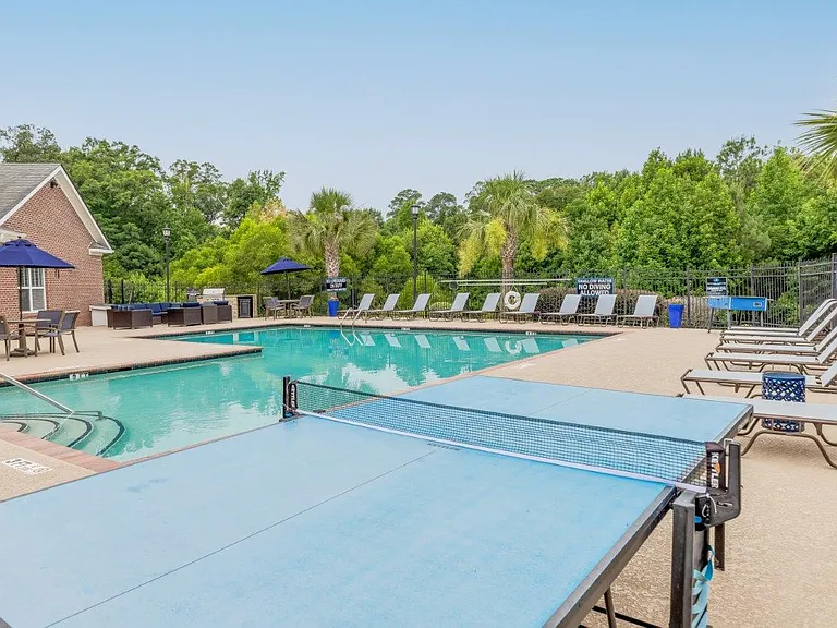 The Overlook At Golden Hills Apartment Homes — Photo 17