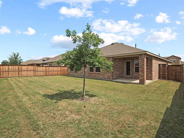 6113 Bracken Dr — Photo 25