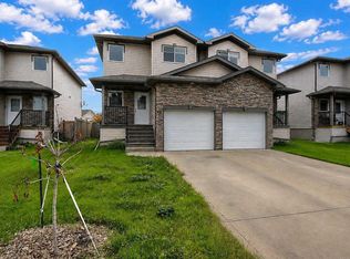 7027 E 112th St, Grande Prairie, AB T8W0C8