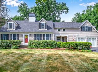 41 Fieldstone Rd, Westwood, MA 02090
