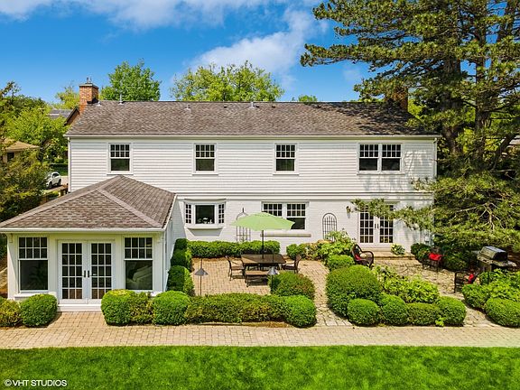 2nd image of 2547 Marian Ln