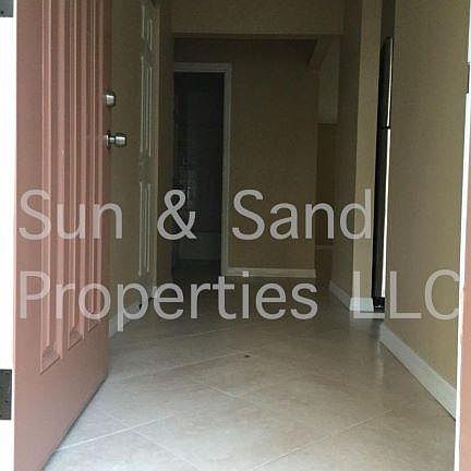 2nd image of 2480 Jetske Cir APT B