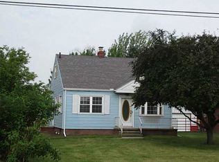 655 N Stadium Rd, Oregon, OH 43616