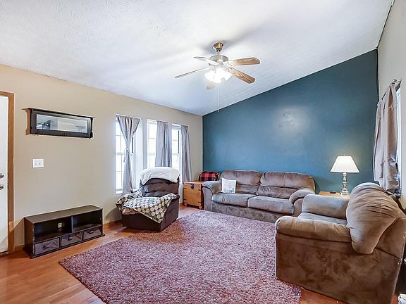 3rd image of 4540 Blue Largo Ct