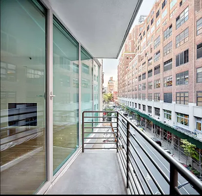 Rented by Compass | media 18